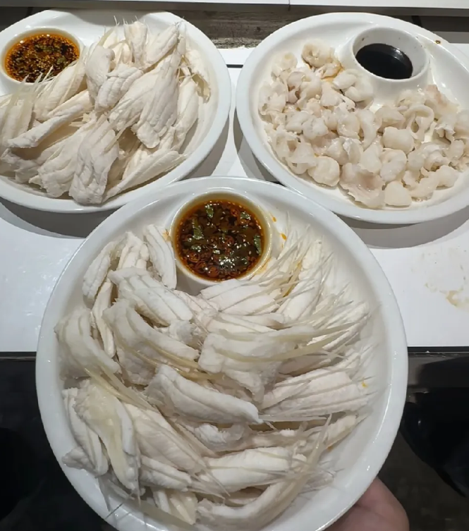 求科普这是哪个地方的美食？名字是啥，看着就好吃