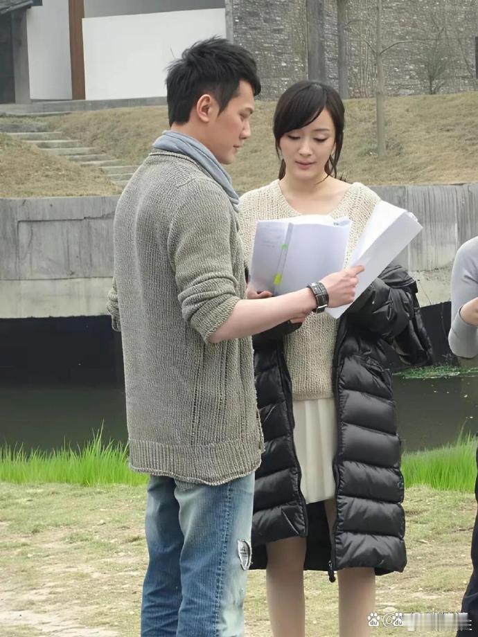 我的天，杨幂早年的照片简直颠覆了我对她的固有印象原来早期就一直长这样