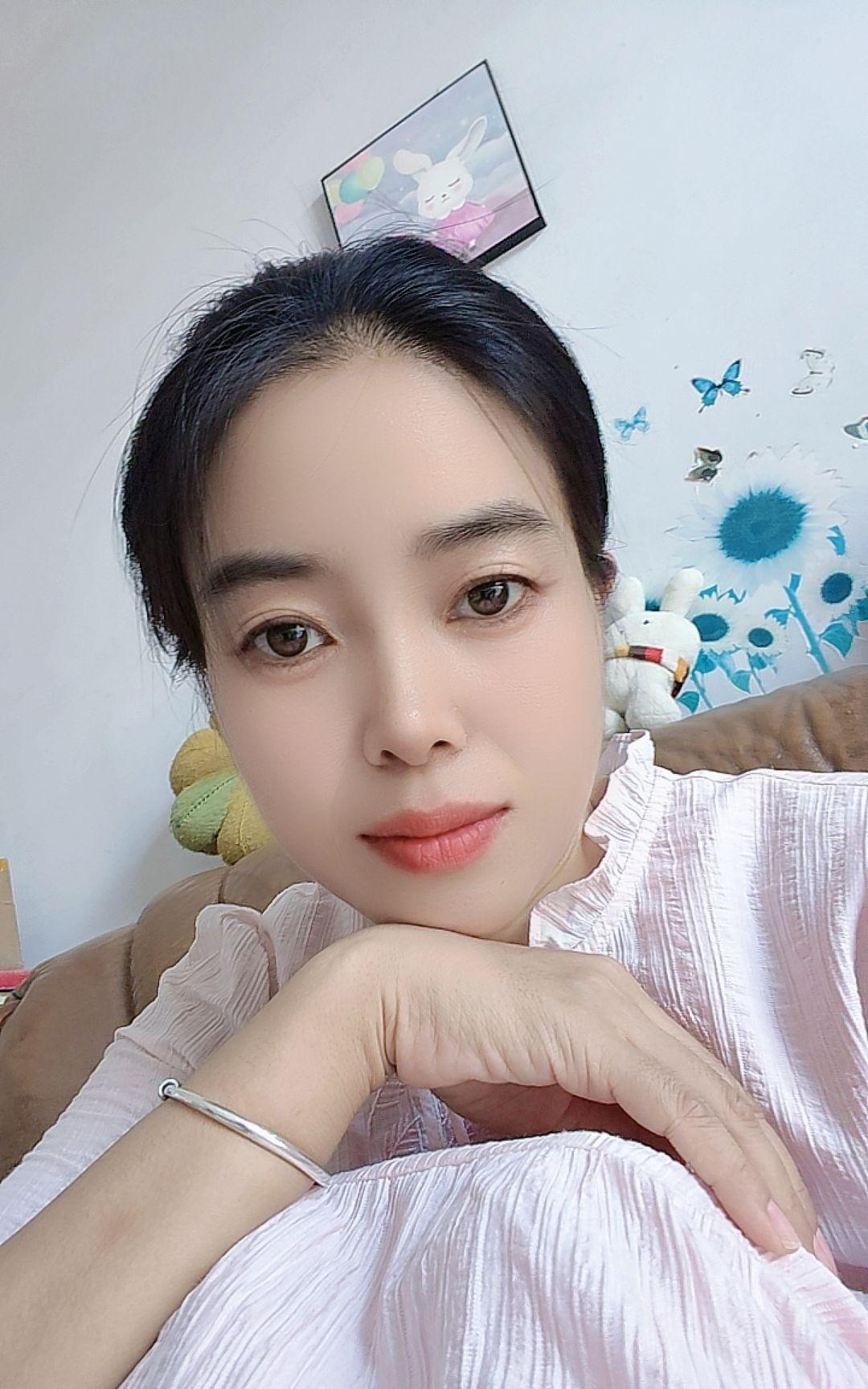 女人没有收入婚姻会比较稳定一点因为没有退路只能选择依附女明星离婚率高