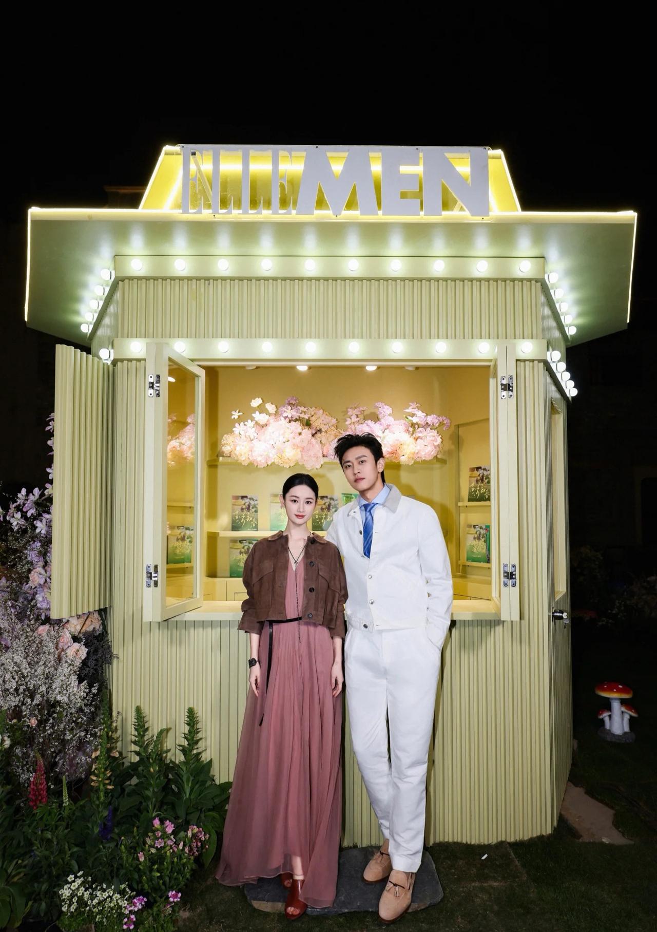 左边是郭晓婷，1993年出生，身高163.5cm。右边是王天辰，1993年出生