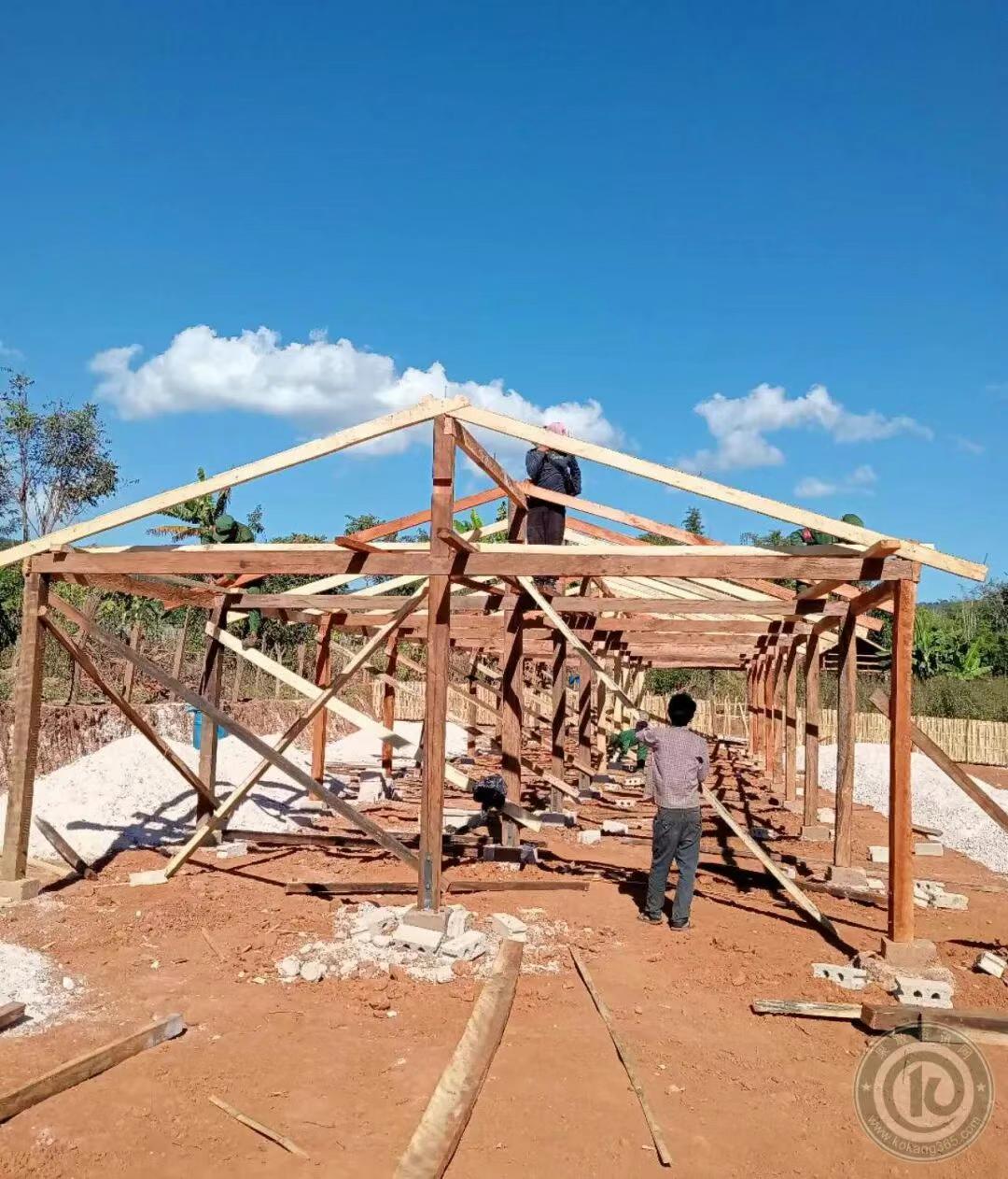 果敢同盟军的商业头脑不错！在木邦县邦宏乡建设一条商业街，之后设立集镇的目标，