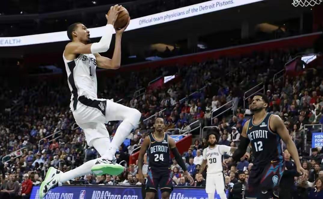 可以5年2.52亿美元提前预约，最关键是，这份合同几乎不用谈判！1️⃣合同细