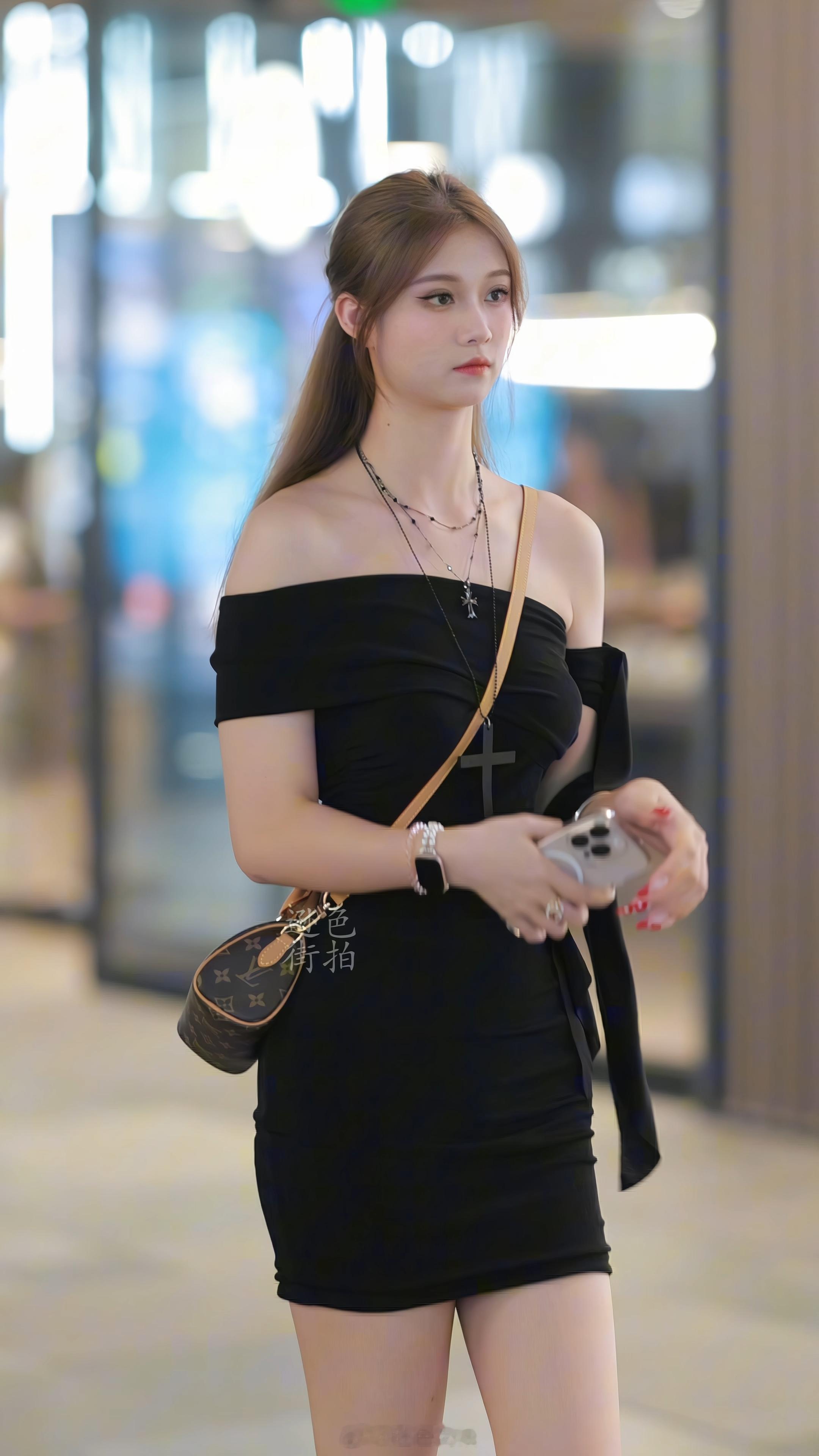 【成都街拍】晚安🌙🌙🌙丨摄影拍照每日穿搭​​​