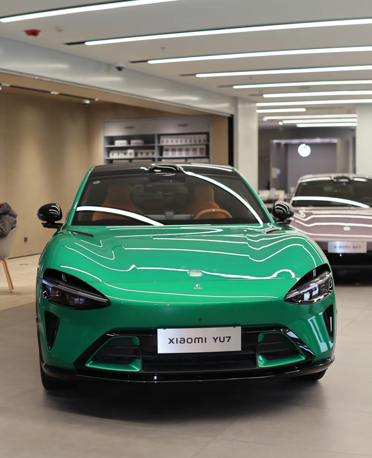 小米YU71月销量37869辆，吉利博越L1月销量34176辆，问界M7