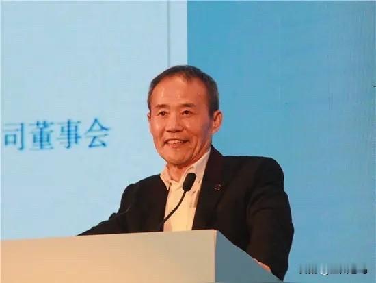 王石的成功真的不是网传的全靠家世或者运气堆出来的。就拿他两次登顶珠峰这事来说，