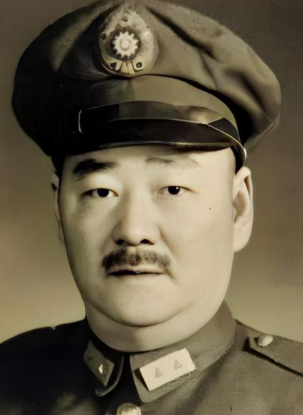 1949年，刘峙领着一群姨太太逃到香港，吃喝玩乐、大肆挥霍，殊不知，他每花一笔钱