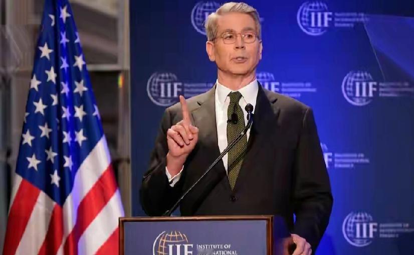 电话刚落，特朗普对华称呼突然变成“核心威胁”。这翻脸速度，背后信号绝不简单。