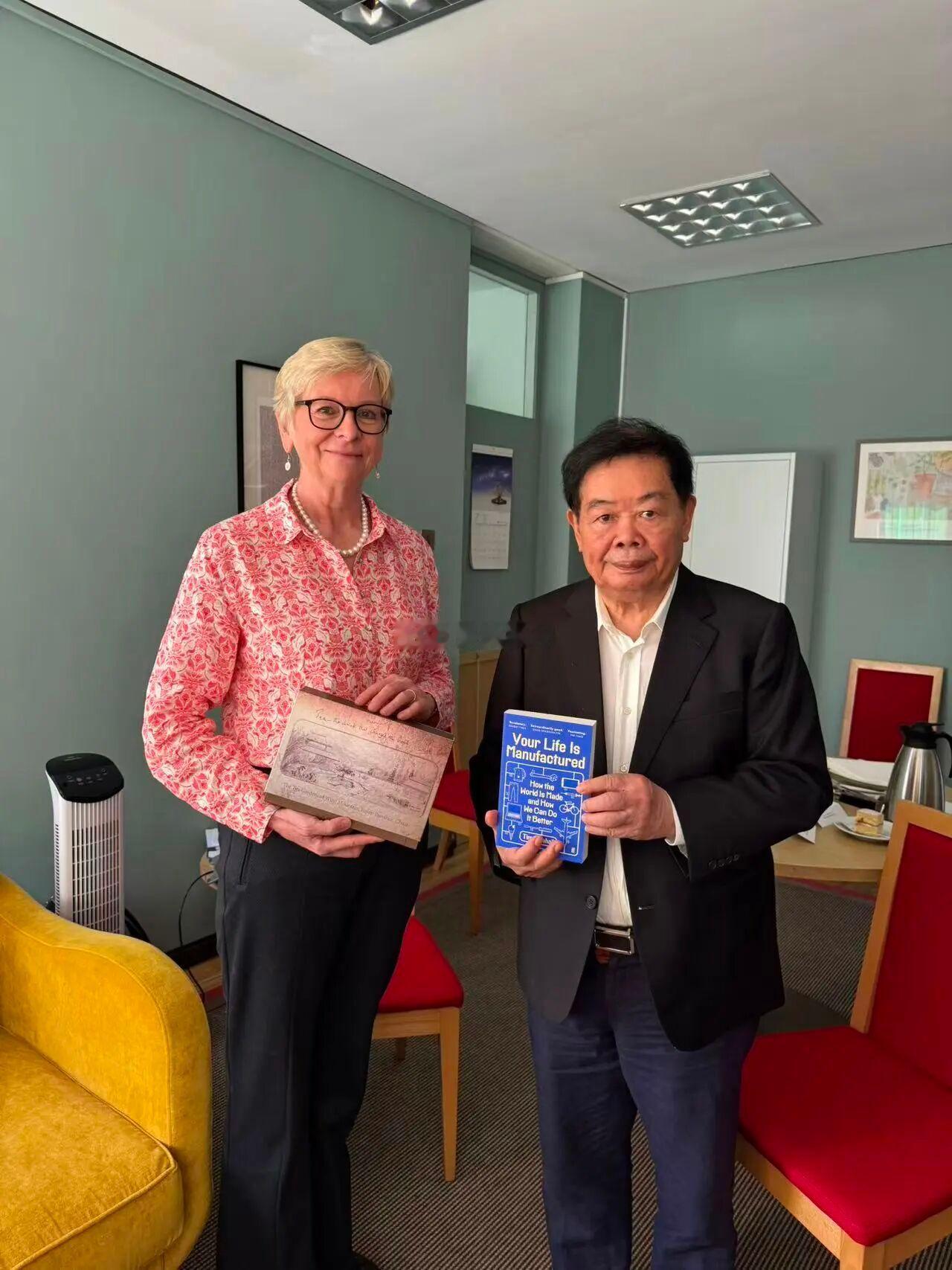 兑现办学承诺！福耀科技大学曹德旺理事长率团访问剑桥大学双方就跨学科创新平台的深度