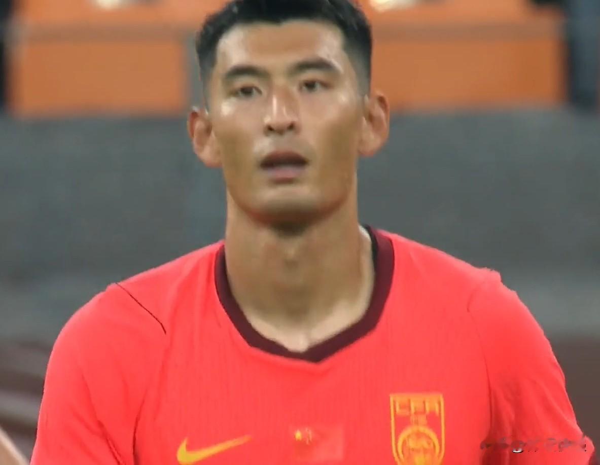 中国男足与马尔代夫的热身赛，为邵佳一指导确定中国男足主力框架提供了很好的机会。王子铭，王庚睿，王上源