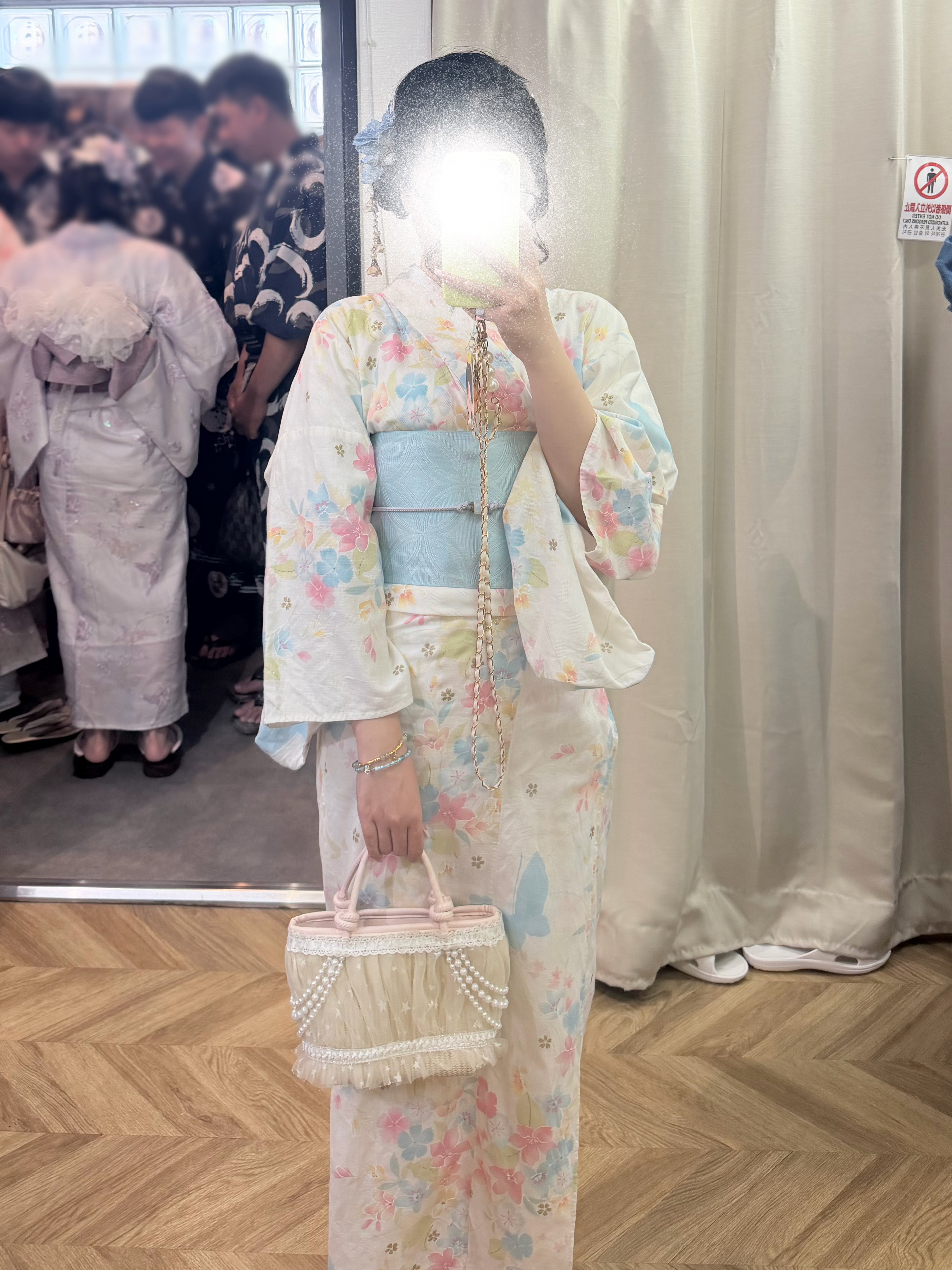 如果是这么穿的话曰本人吃得少也是情有可原的