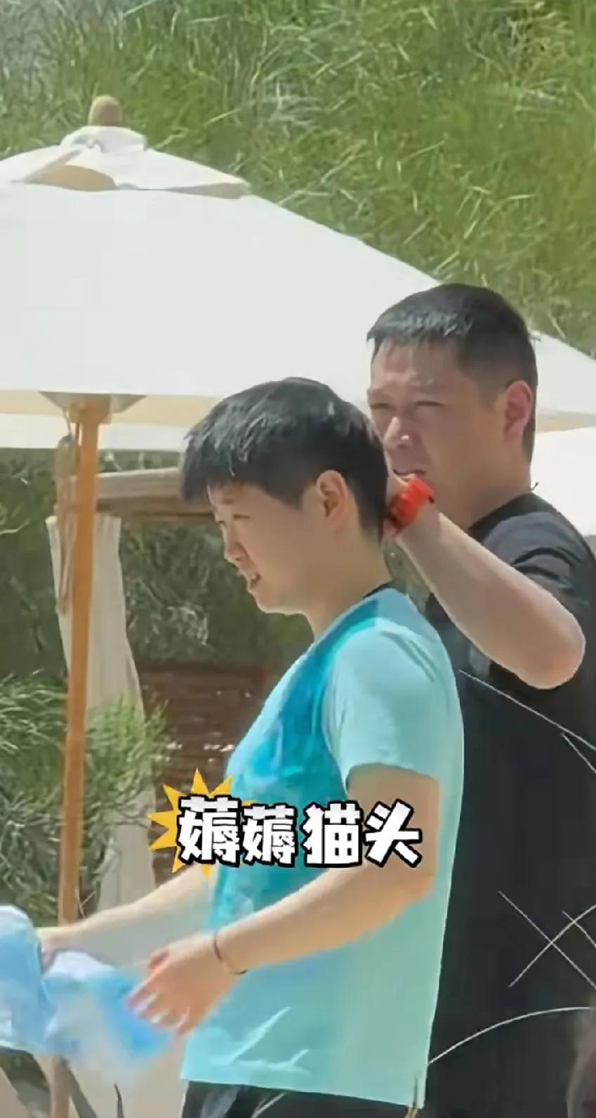 孙颖莎与邱贻可：携手奋进的师徒情家人们，又看到孙颖莎和邱贻可的有爱互动啦！