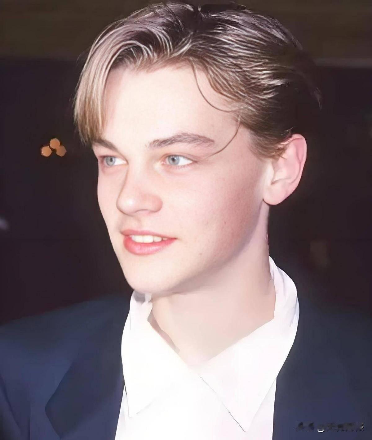 希拉里和丈夫终于低下了头，同意出庭作证，这两个人不知道还会爆出什么样的大料，当年