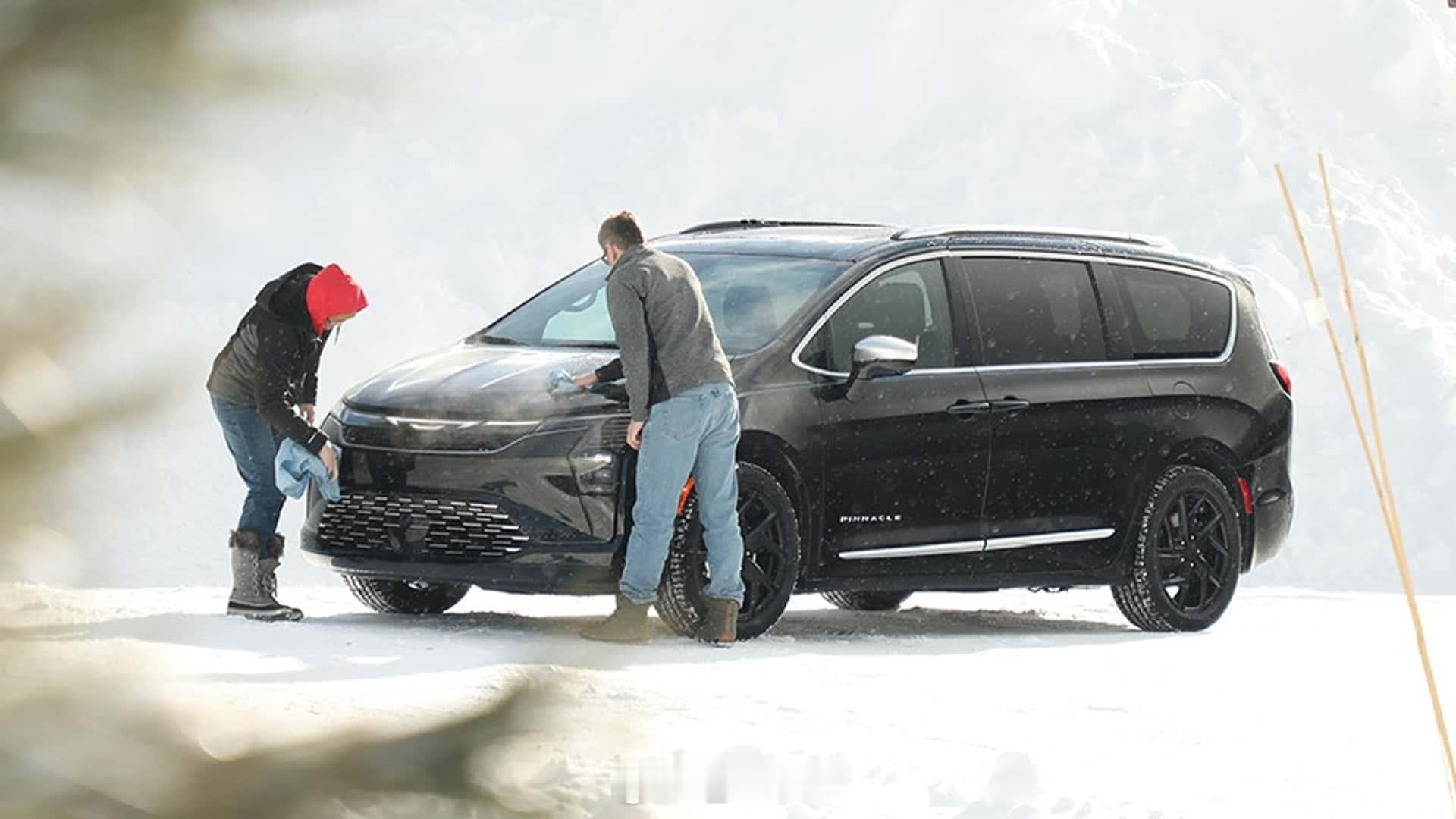 中期改款克莱斯勒大捷龙Pacifica曝光中期改款克莱斯勒大捷龙Pacific