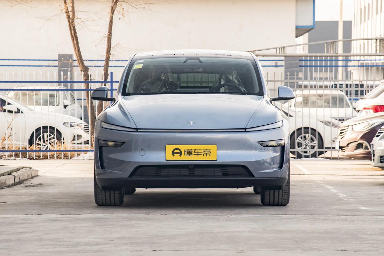 月收入多少，才能轻松拿下特斯拉ModelY？真实账单算给你听说实话，现在路