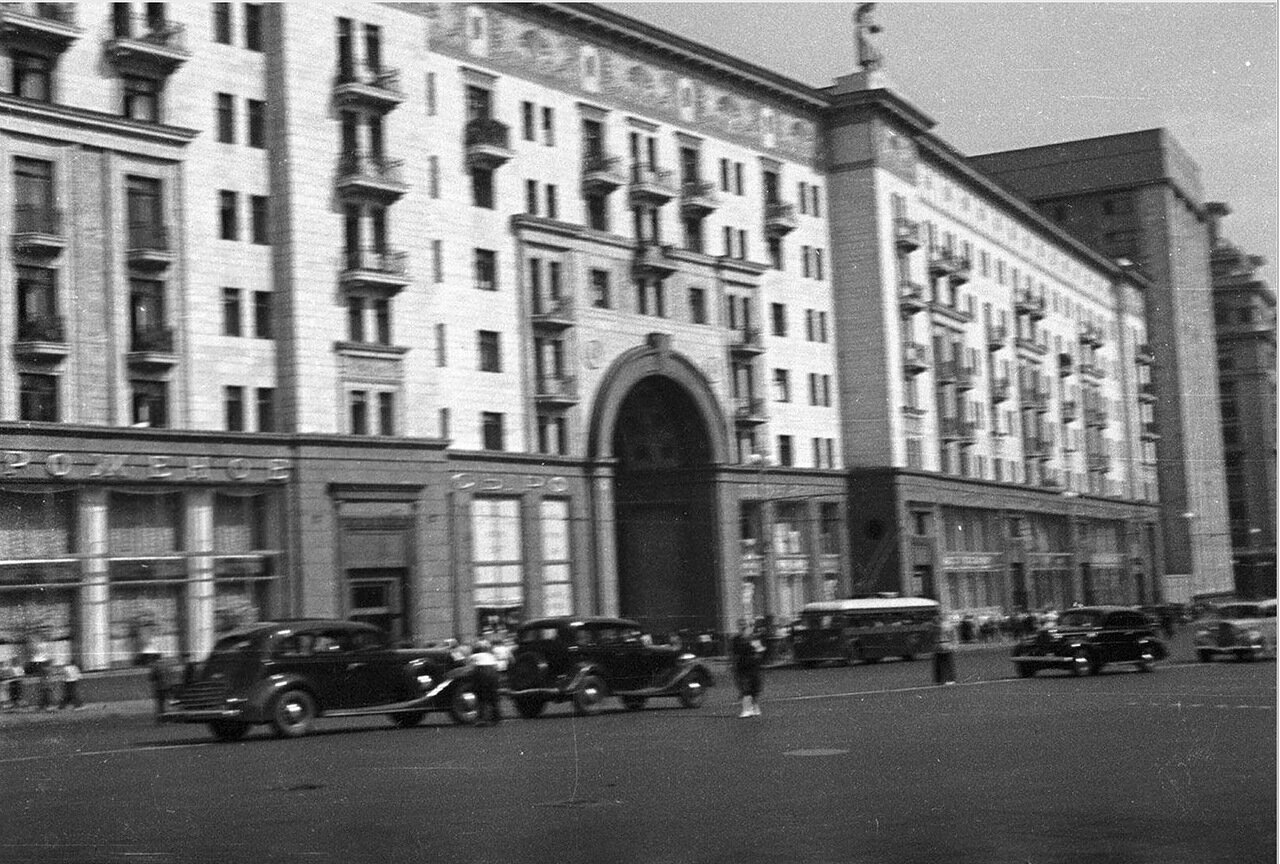  走，上班去！（1939年莫斯科）