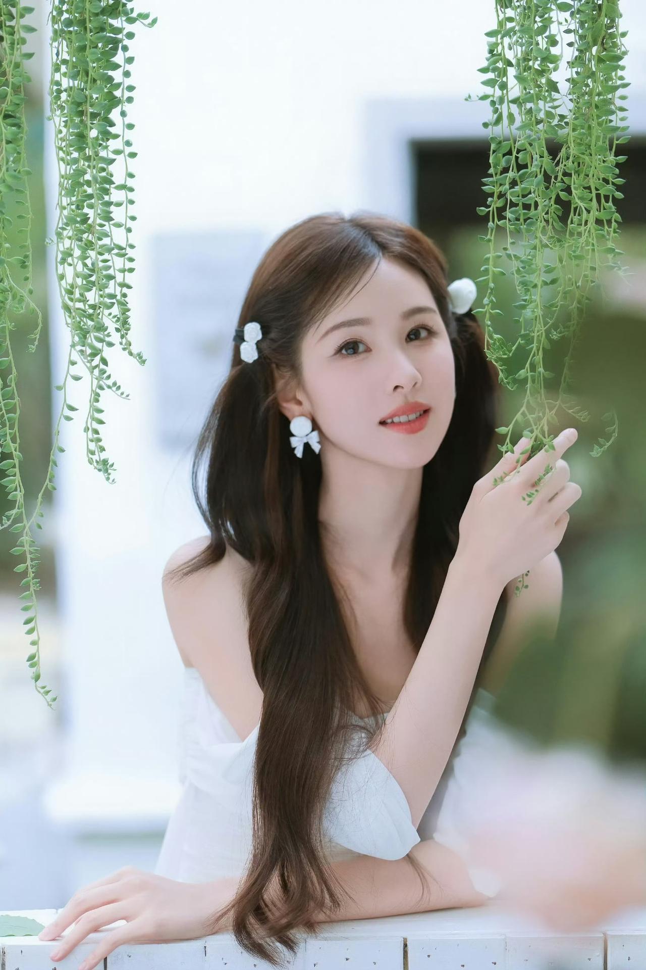 嘟嘟美成这样[滑稽笑]陈都灵