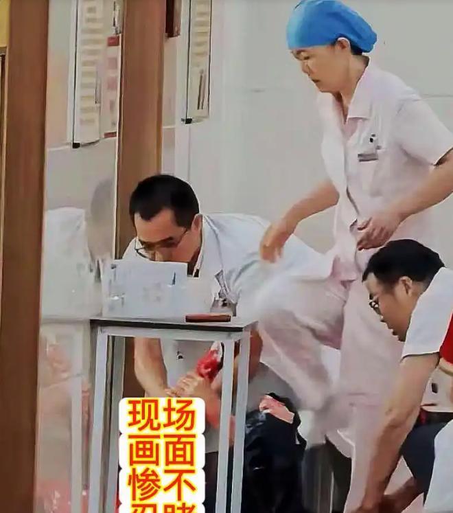 悲剧还是发生了！9月22日，广东广州，一名医术精湛、口碑极好的骨科医生正在看诊，