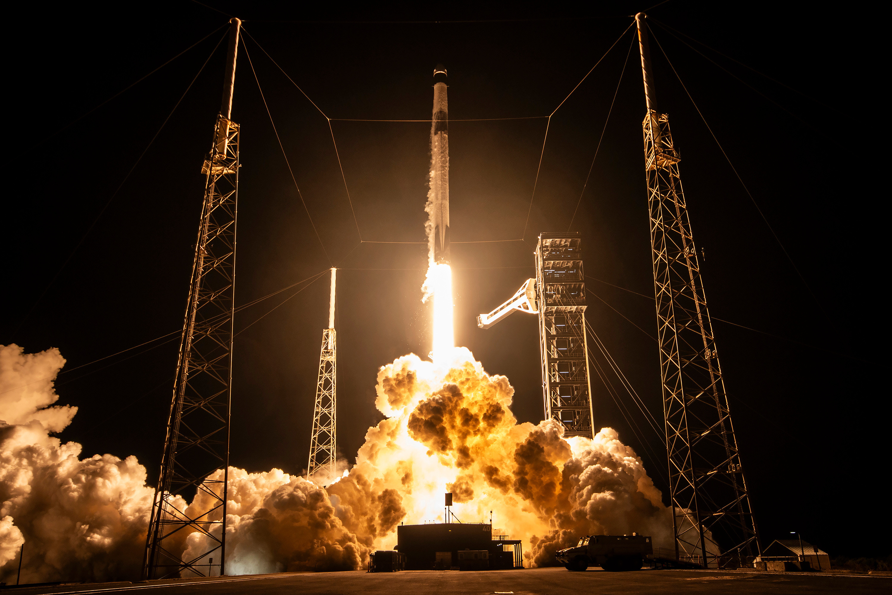 2月15日，马斯克表示：SpaceX仍然会登陆火星。月球优先的目标改变，不会让火