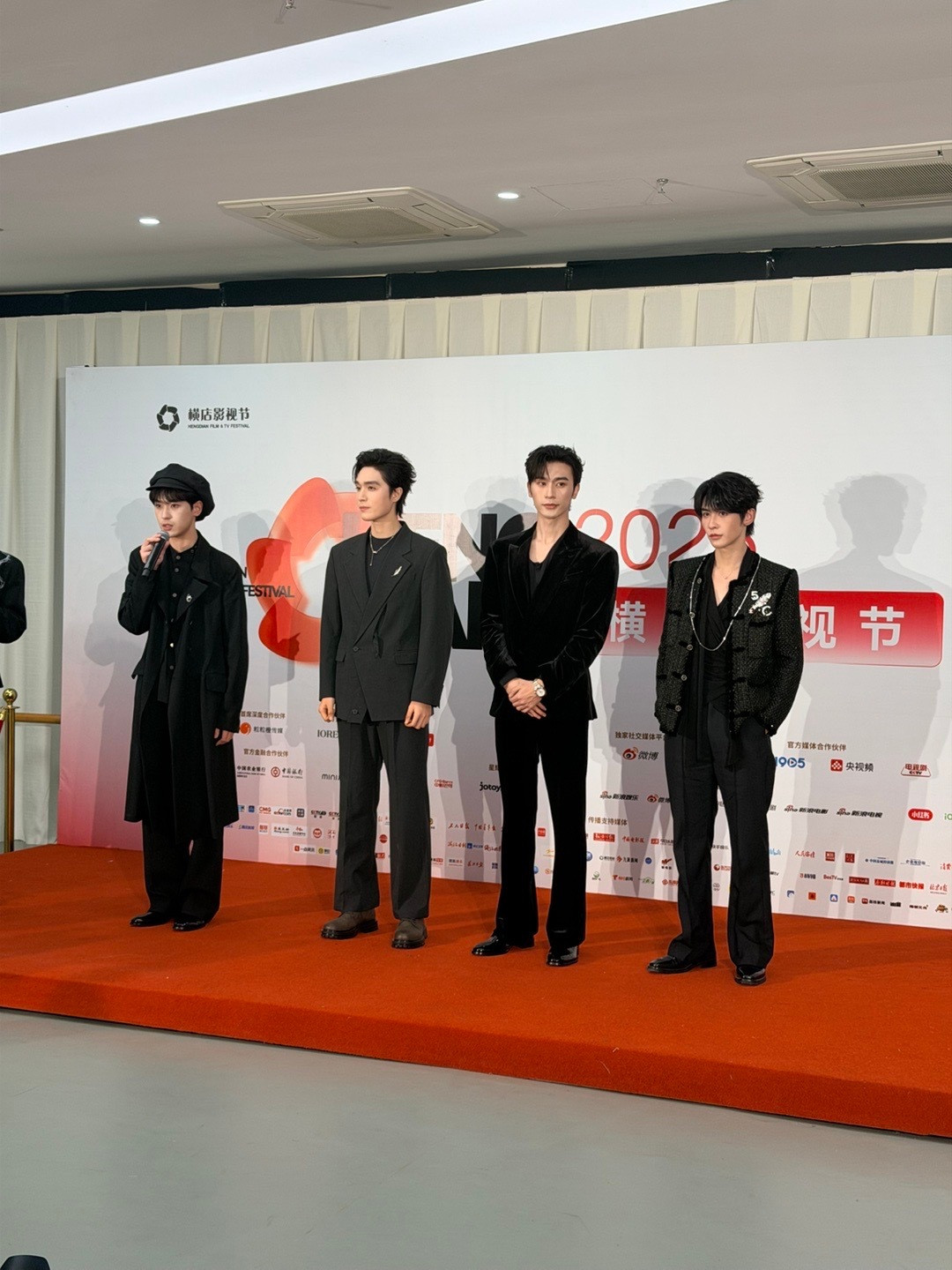 申浩男李若洵沉思梁思伟pick下​​​