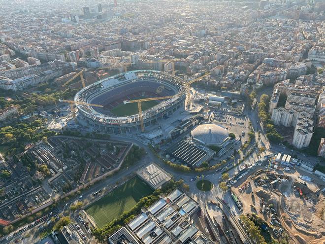 诺坎普球场一名工作人员被发现患有肺结核。目前有三起病例正在调查中；人们担心会发