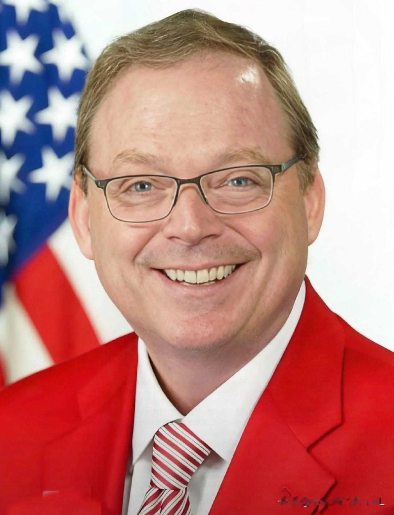 刚刚刷到一个消息美国白宫宣布10月7日白宫国家经济委员会主任凯文·哈西特在