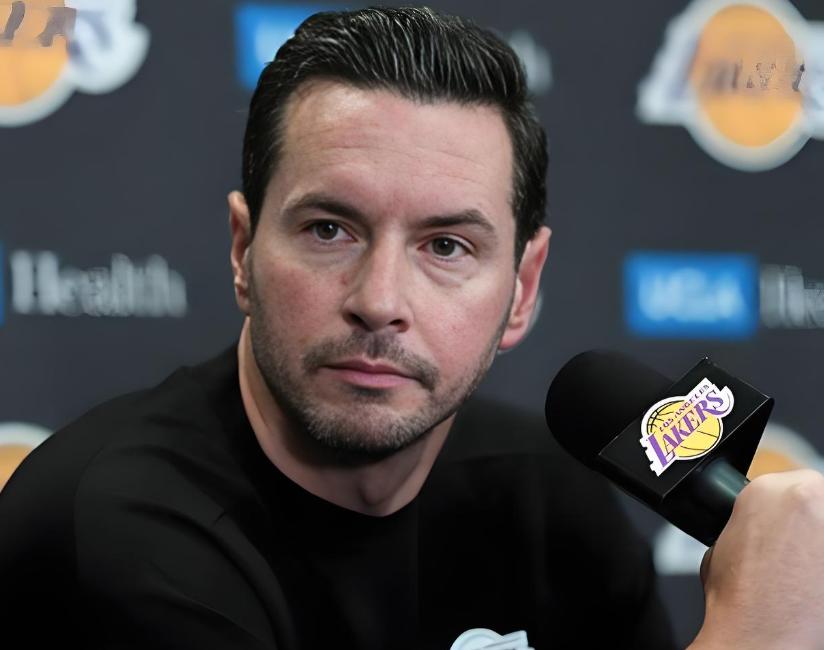 一直问东契奇和里弗斯，雷迪克都问烦了，好了，这下湖人彻底没戏了！今日湖人组织全