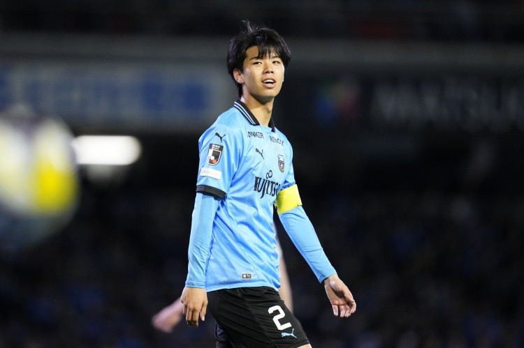 为什么J联赛的日本球员总是被欧洲俱乐部“压价”收购?