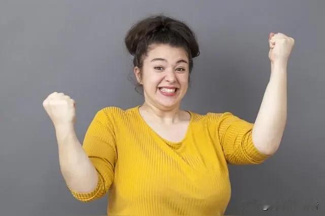 别等错过才醒悟！女性生育力的损耗，远比想象中更残酷多少女性只顾奔赴事业与生