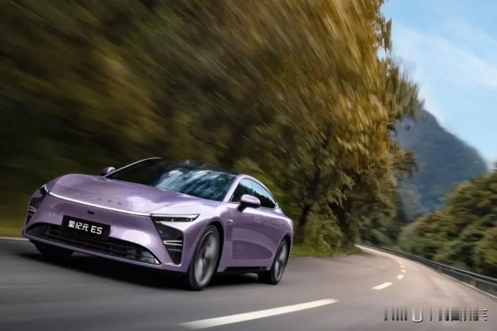 最近身边朋友都在问：“新能源车这么多，到底该买哪款？”我一听就笑了——说白了，