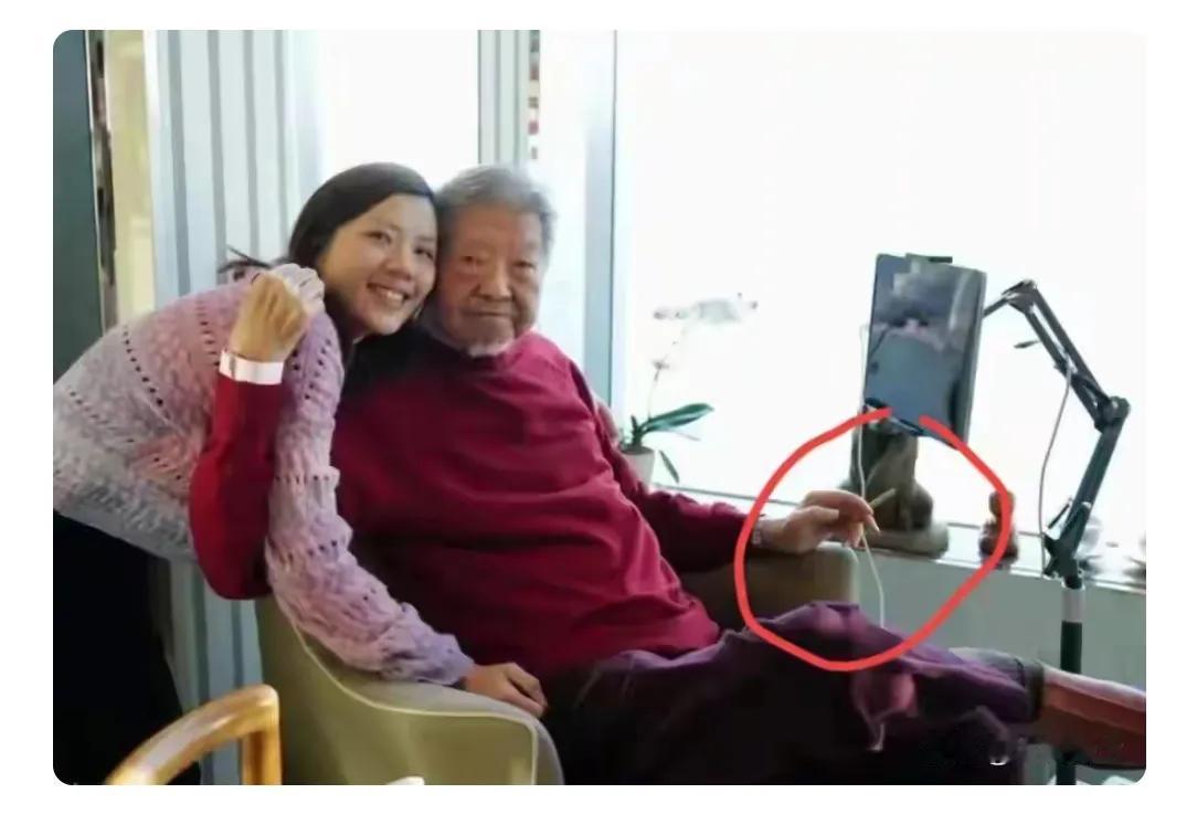 香港四大才子之一的蔡澜去世，他的遗产如何分配？蔡澜最大的遗产有两个1.蔡澜