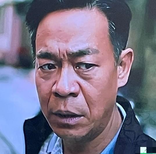 孙浩的演技比唱歌火《扫毒风暴》中孙浩扮演的黄科长，是在海关工作。他自己都没有想到