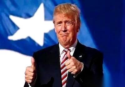 前脚还在公海上抢油船，连船带货一起黑掉，活脱脱一个现代海盗。后脚就突然“良心发