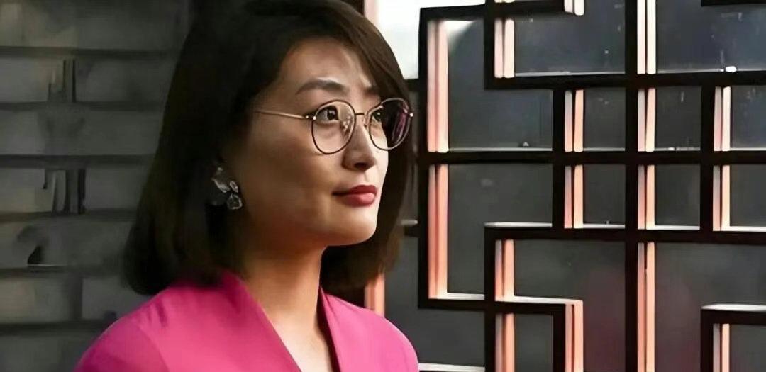 娃哈哈遗产大战凉了？从全网捧到没人理，这反转藏着3个扎心真相9月底香港高院