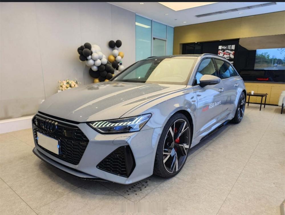 两百万的RS6你说贵那现在1000公里的RS6P版报价才11x你们说还贵嘛
