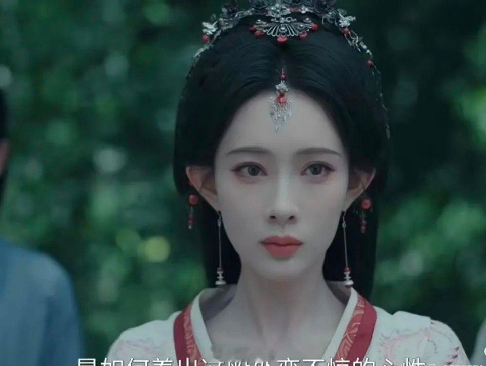 导演的审美真的很重要，孟子义胶原蛋白流失你就给她加点刘海吧。。。。