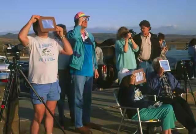 美媒：短短1年不到，从存亡边缘到超级大国，中国是怎么做到的从“存亡边缘”到“超