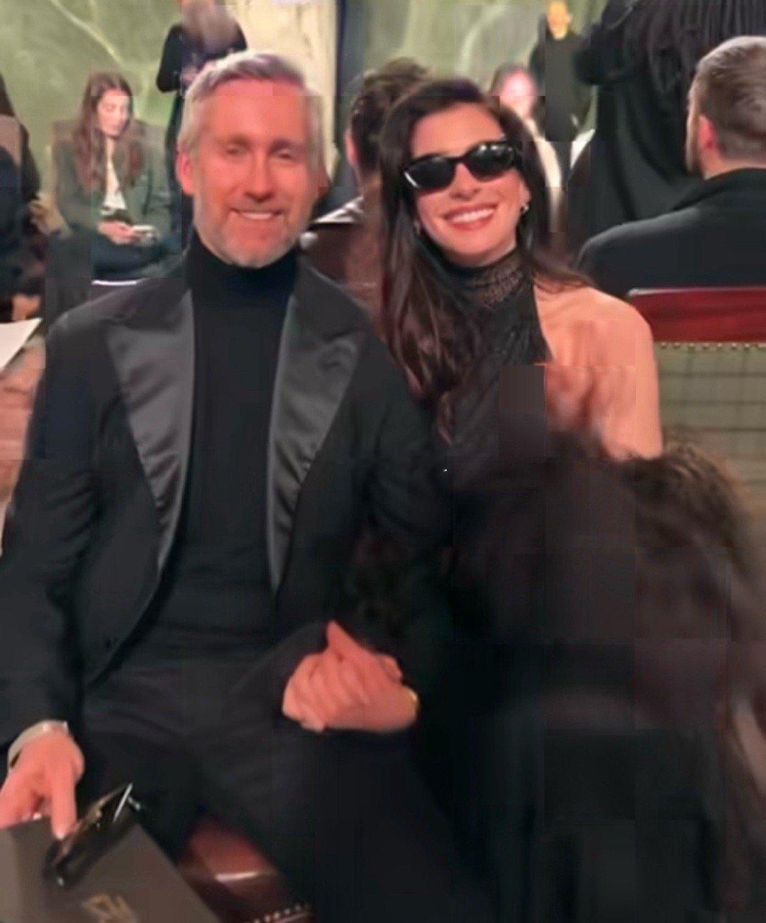 拉夫·劳伦开启🔛星光璀璨的纽约时装周！拉夫·劳伦2026秋季大秀不仅云集了安妮