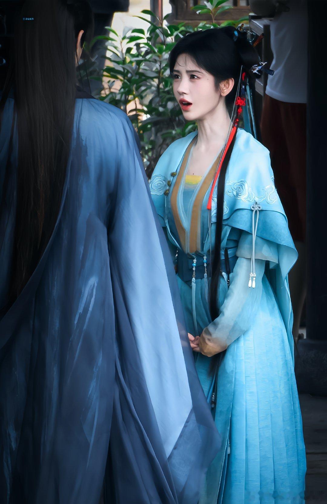 鞠婧祎内娱撕拉片四大top蓝色小蛋糕💙​​​