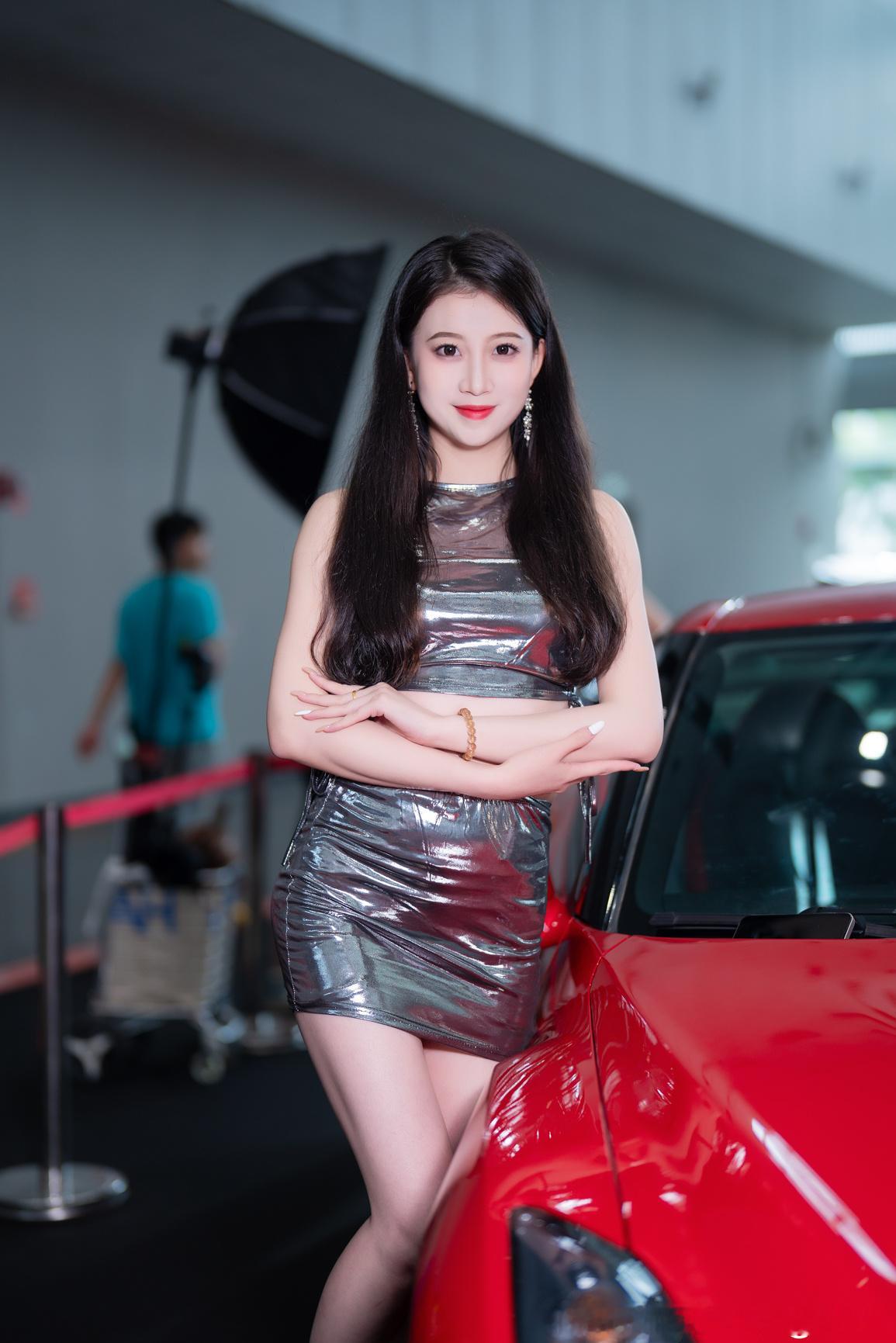 聆听猎人的车展日记猎人在佛山改装车展猎人与车展2025佛山改装车展想把图片带