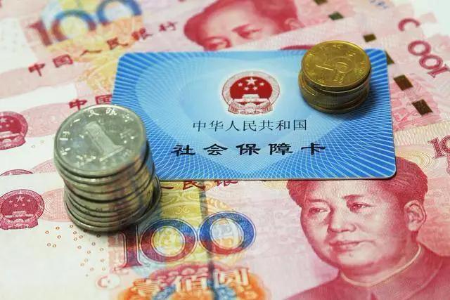 以前大家挤破头想交的职工社保，现在怎么好多人都主动放弃了？甚至转头去交一年才几百