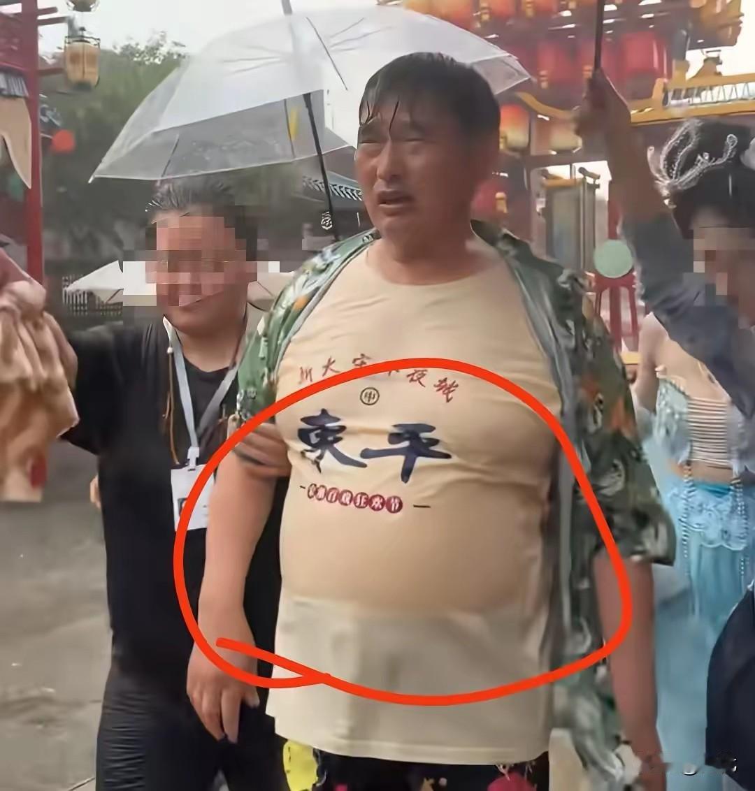 大衣哥快成“大肚哥”了，健康该上上心了😂一直对大衣哥朱之文印象挺好，出