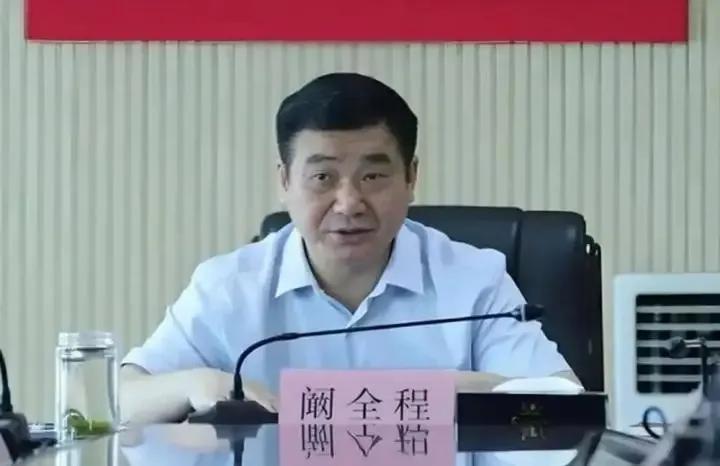美女豪车钞票，检验单一出，免疫力低了！医院，院长，主任，医生，药厂，医药代表都