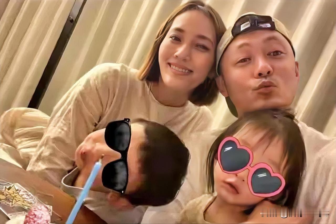 7月20日，余文乐与王棠云同步发文宣布结束近9年婚姻，双方声明平和，强调尊重彼此