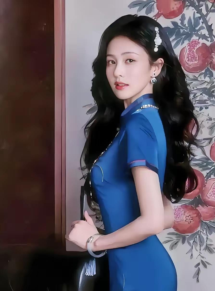 白鹿三天掉粉10万，《奔跑吧》收视率跌到0.3899%创12年最低，三个月后她离开合作十年的公司自己