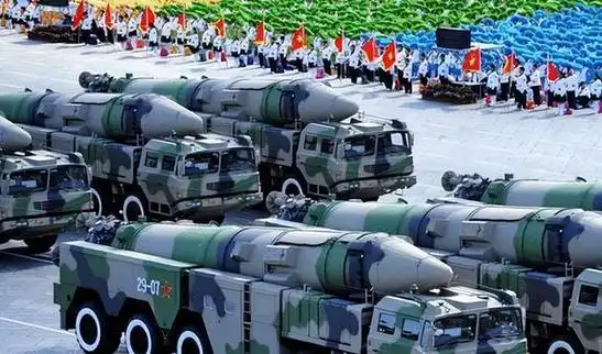 美国没有资格向中国开战，美国政府很清楚，如果向中国开战，美国将瞬间沦为三流国家连