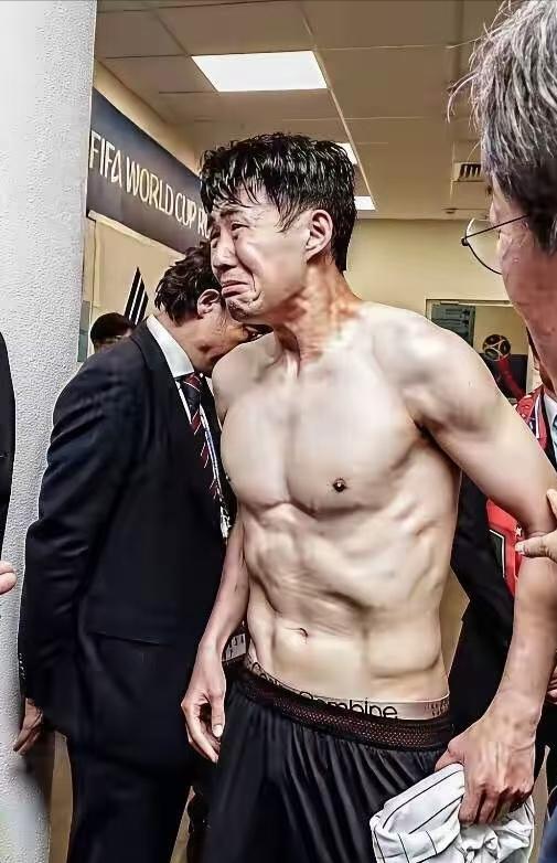 原来网友真没说错！韩国队这趟回国，跟被开除国籍差不多了。你就想吧，堂堂一个国家