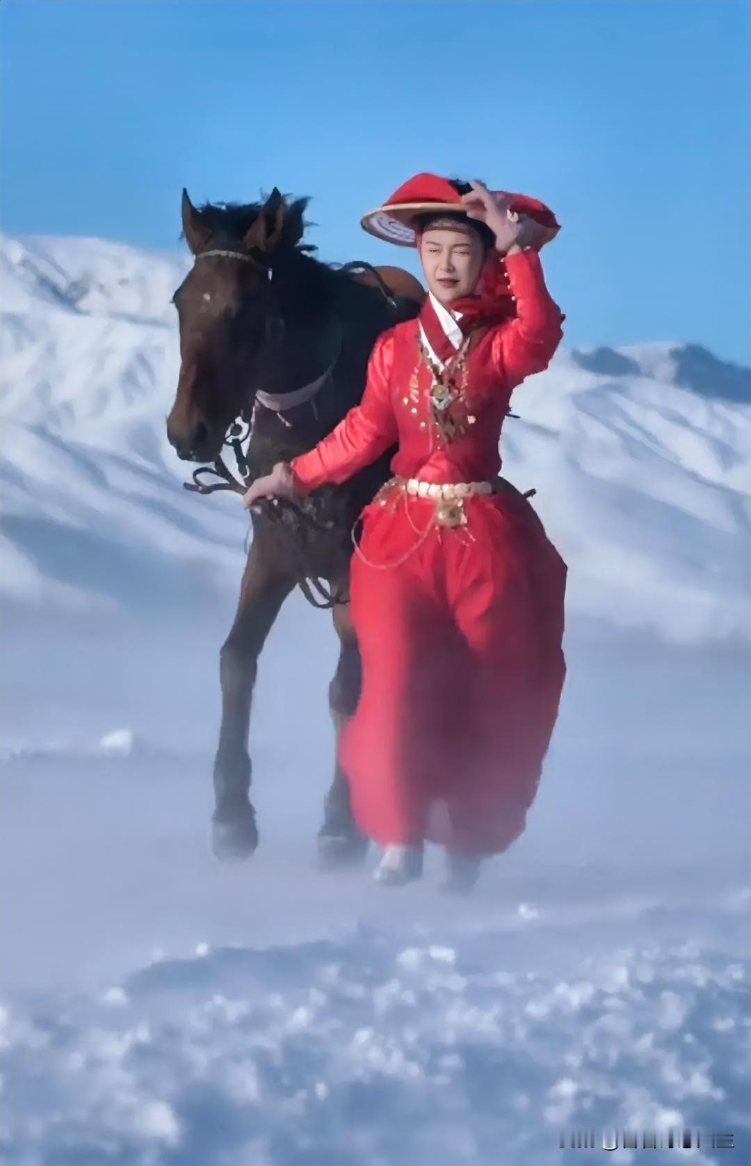 贺娇龙，一位用生命诠释担当的巾帼英雄。她为家乡倾尽全力，直至生命最后一刻。天地间