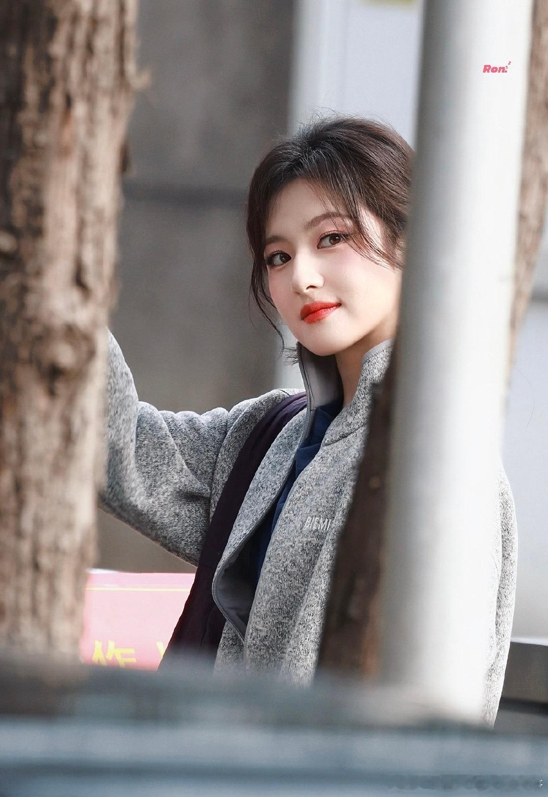 今年春晚美女好多哦田曦薇、白鹿、李兰迪、王楚然、王玉雯、欧阳娜娜