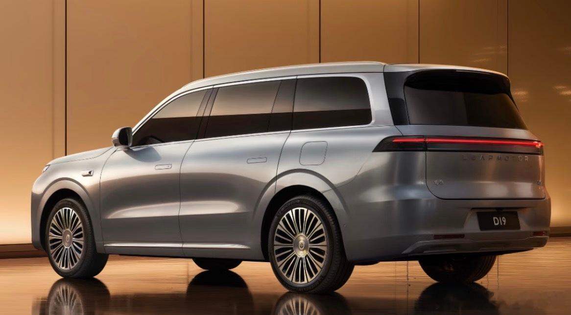 我并不担心小鹏GX，更不担心蔚来ES9/ES8、乐道L90/L80。包括理想L9