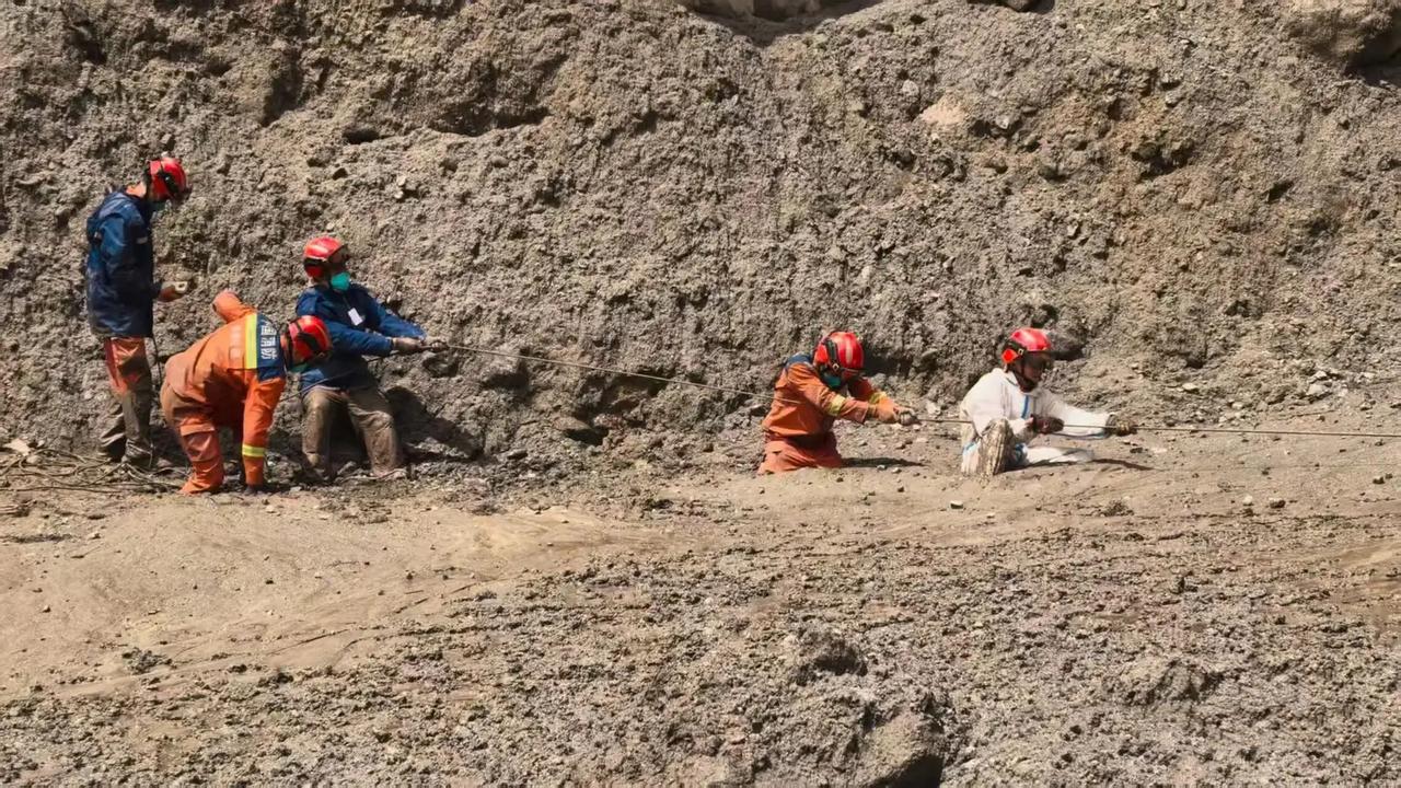 据中科院成都山地所胡凯衡、成都理工许强等初步遥感研判，吉隆"8·26"冰岩崩源区